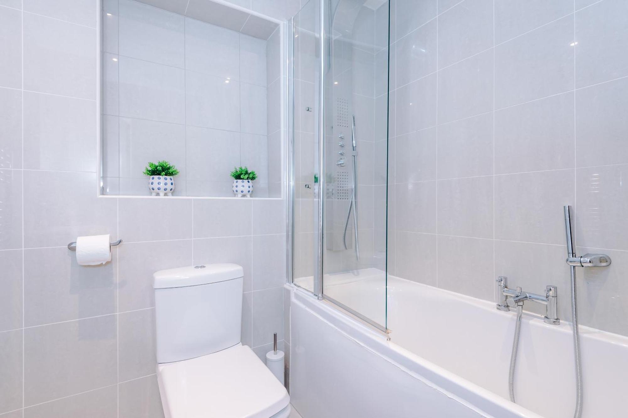 The Green- Beautiful & Spacious 5 Bed Detached In Worsley, Manchester Екстериор снимка