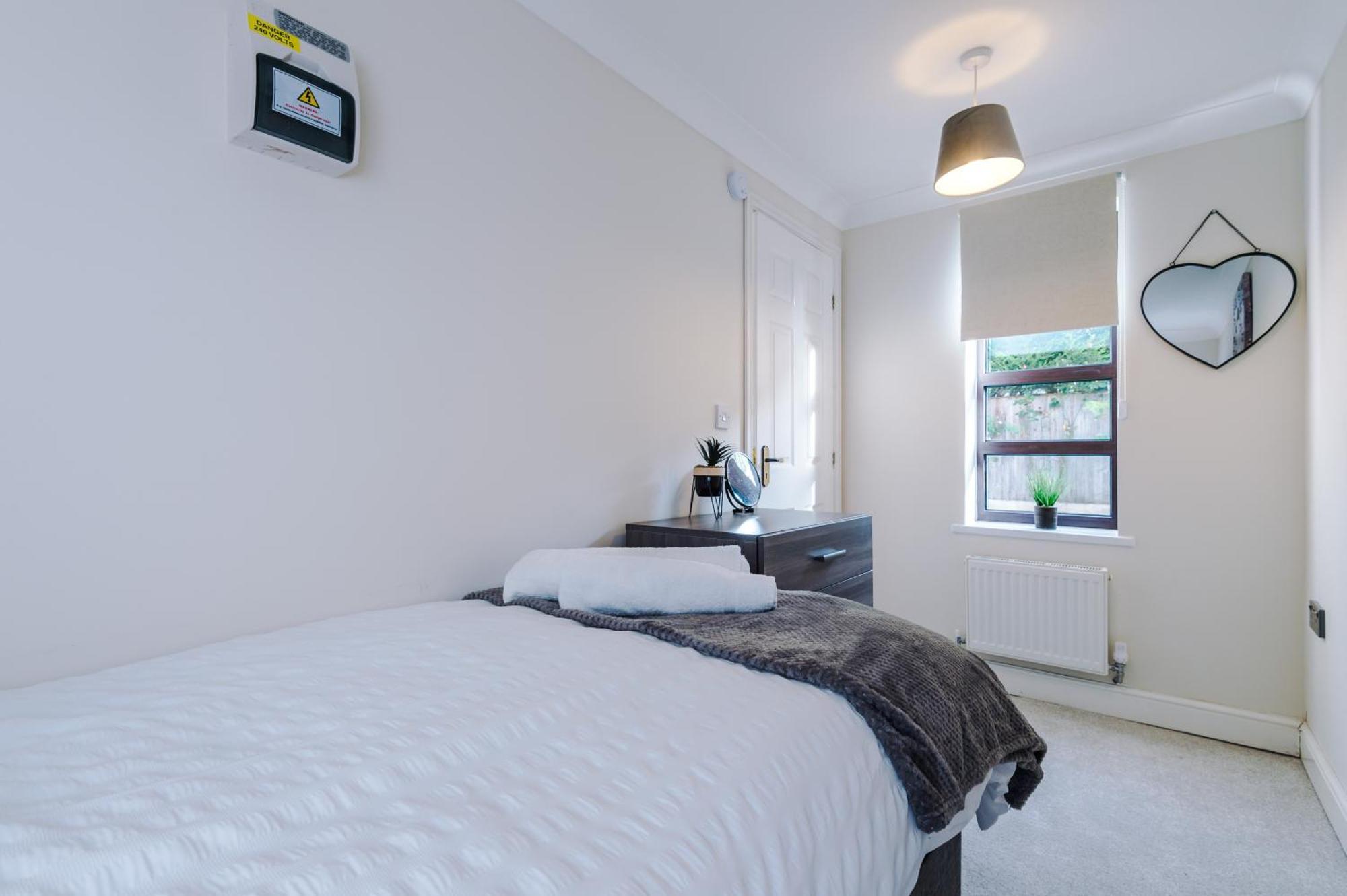 The Green- Beautiful & Spacious 5 Bed Detached In Worsley, Manchester Екстериор снимка